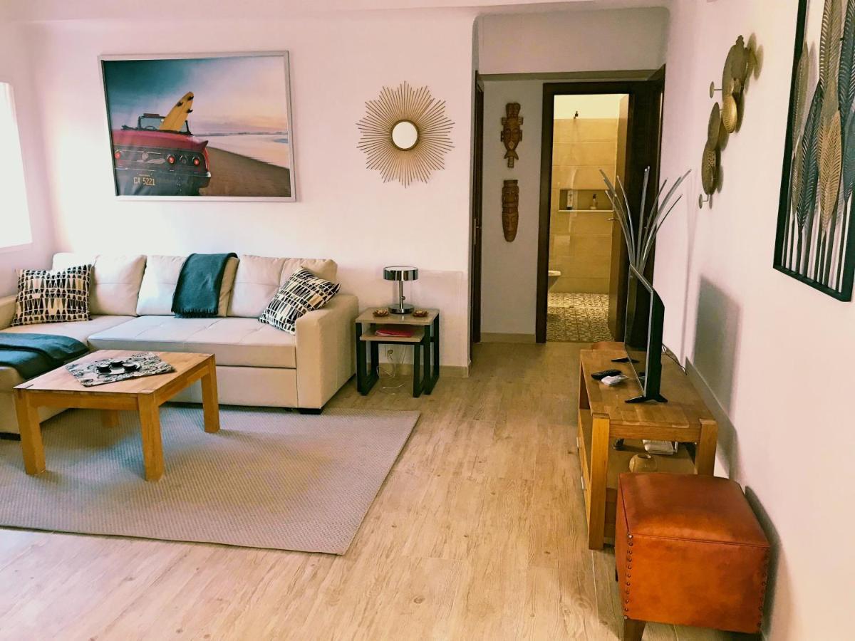 Town House With Patio In Quiet Residential Area 10 Min From Beach Torremolinos Exterior photo